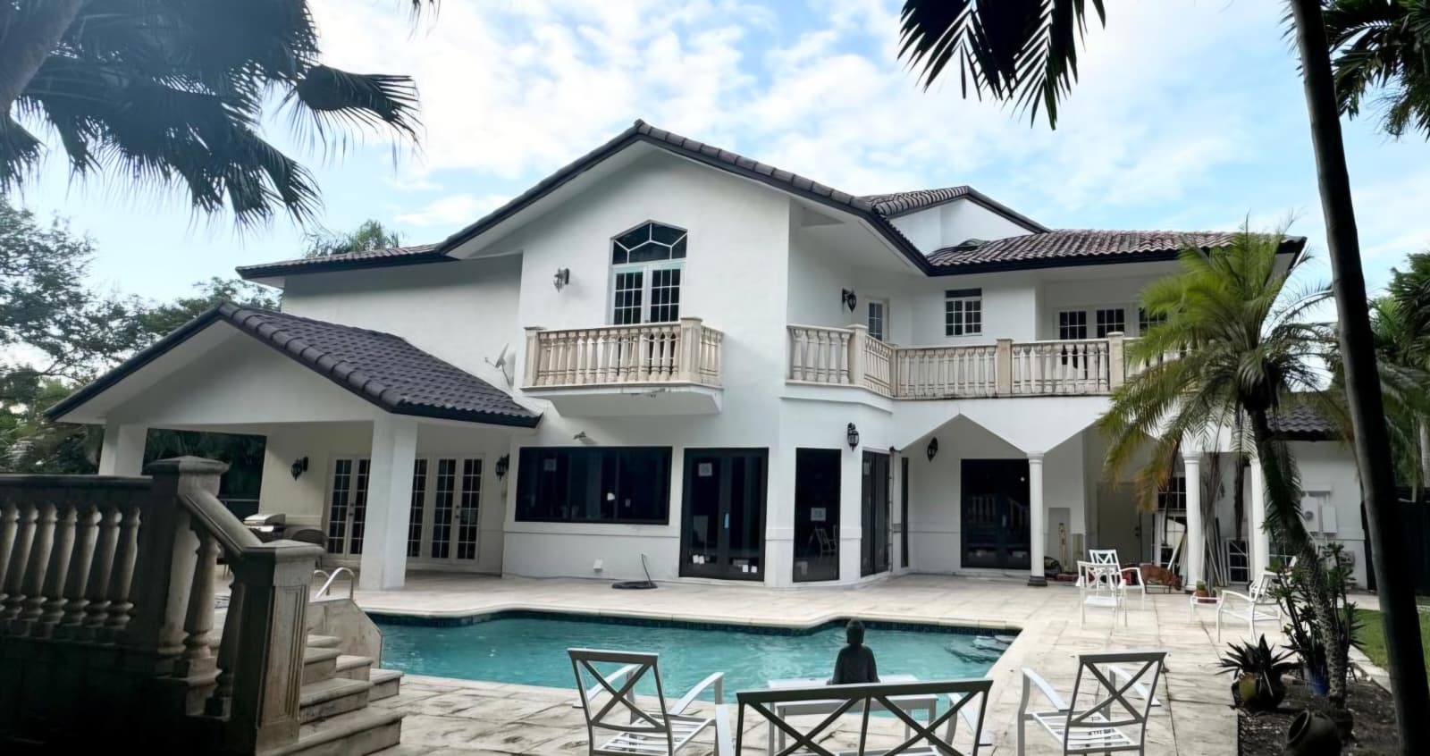 Home with nice pool