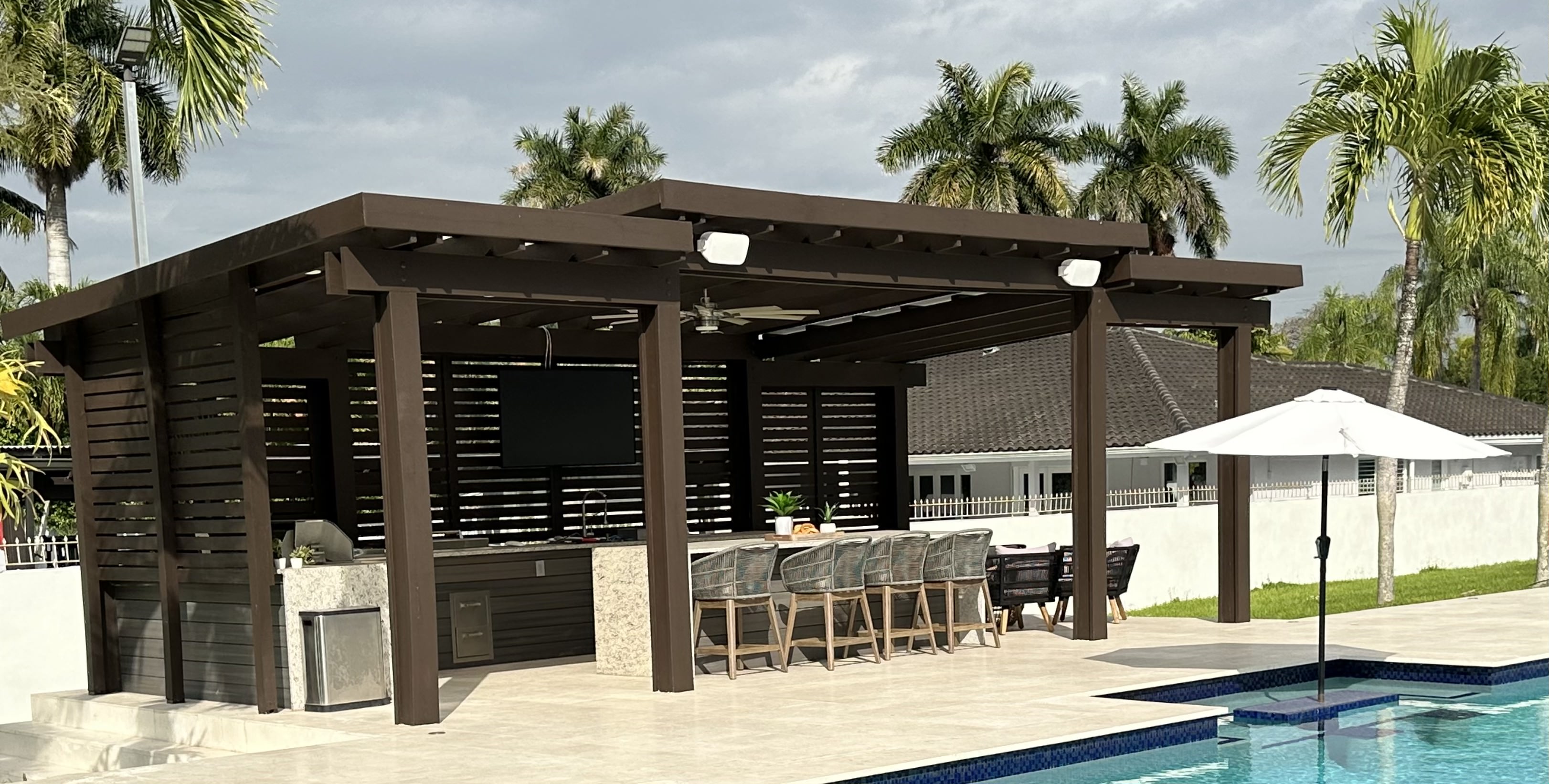 Pergola example with Pool