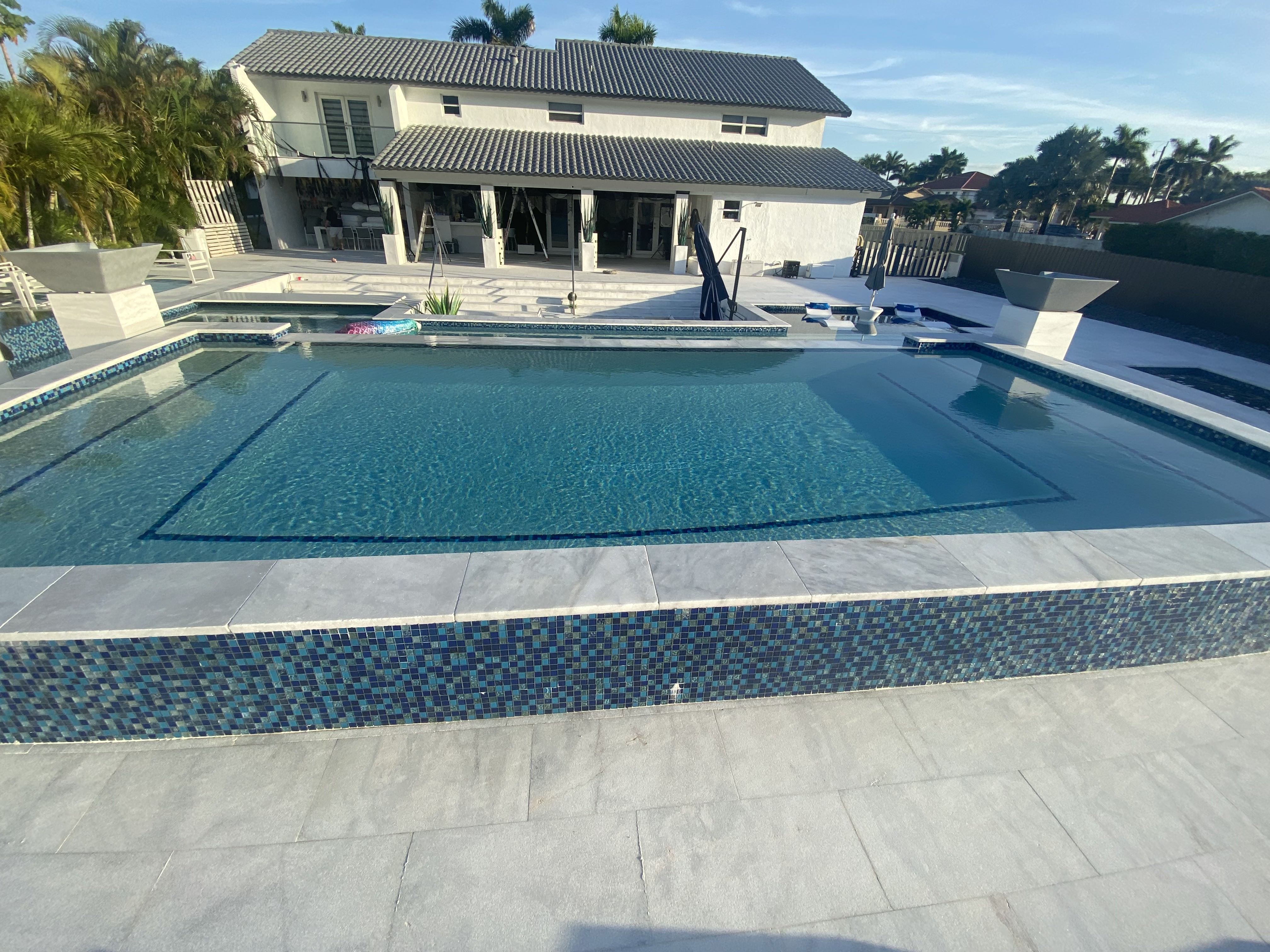 Pool example with cascade